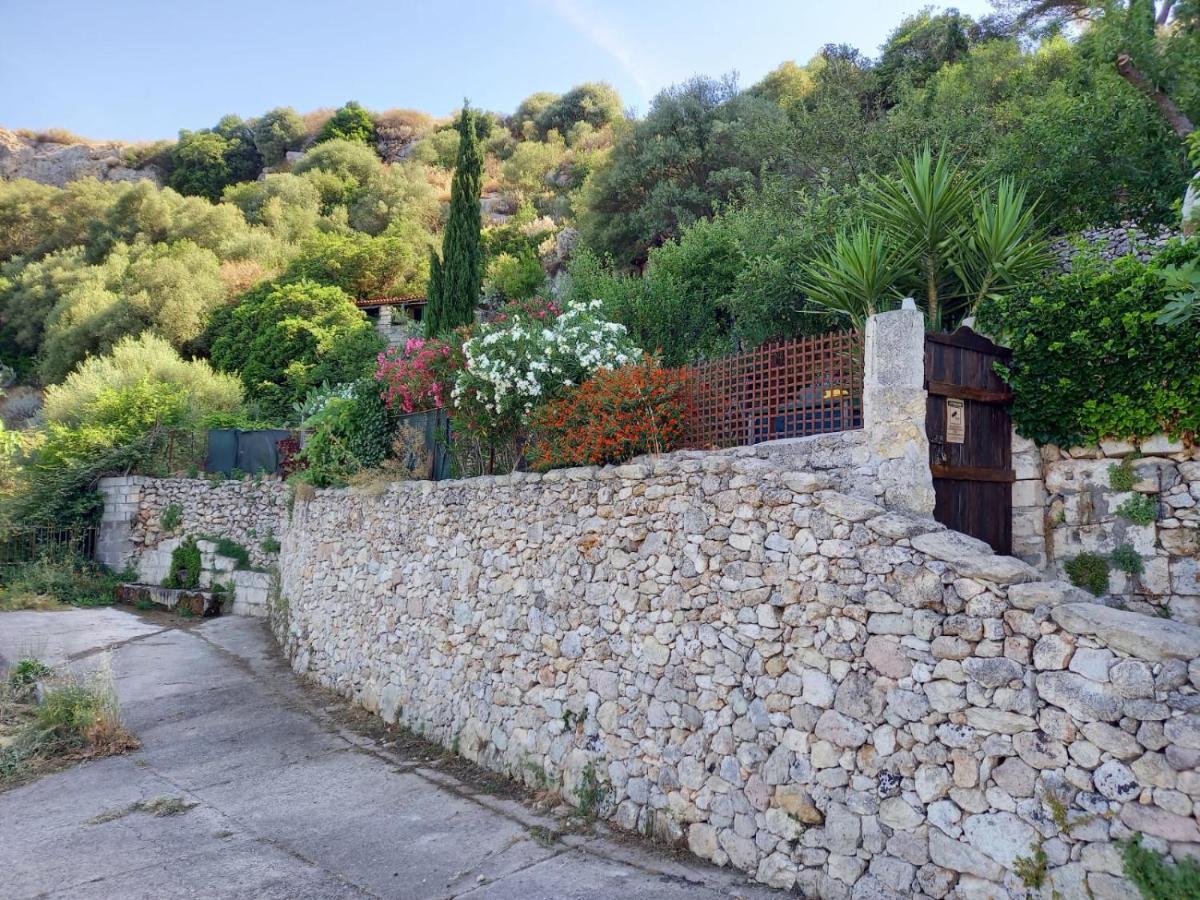 Vistalago Garden Doria Monteleone Rocca Doria Buitenkant foto